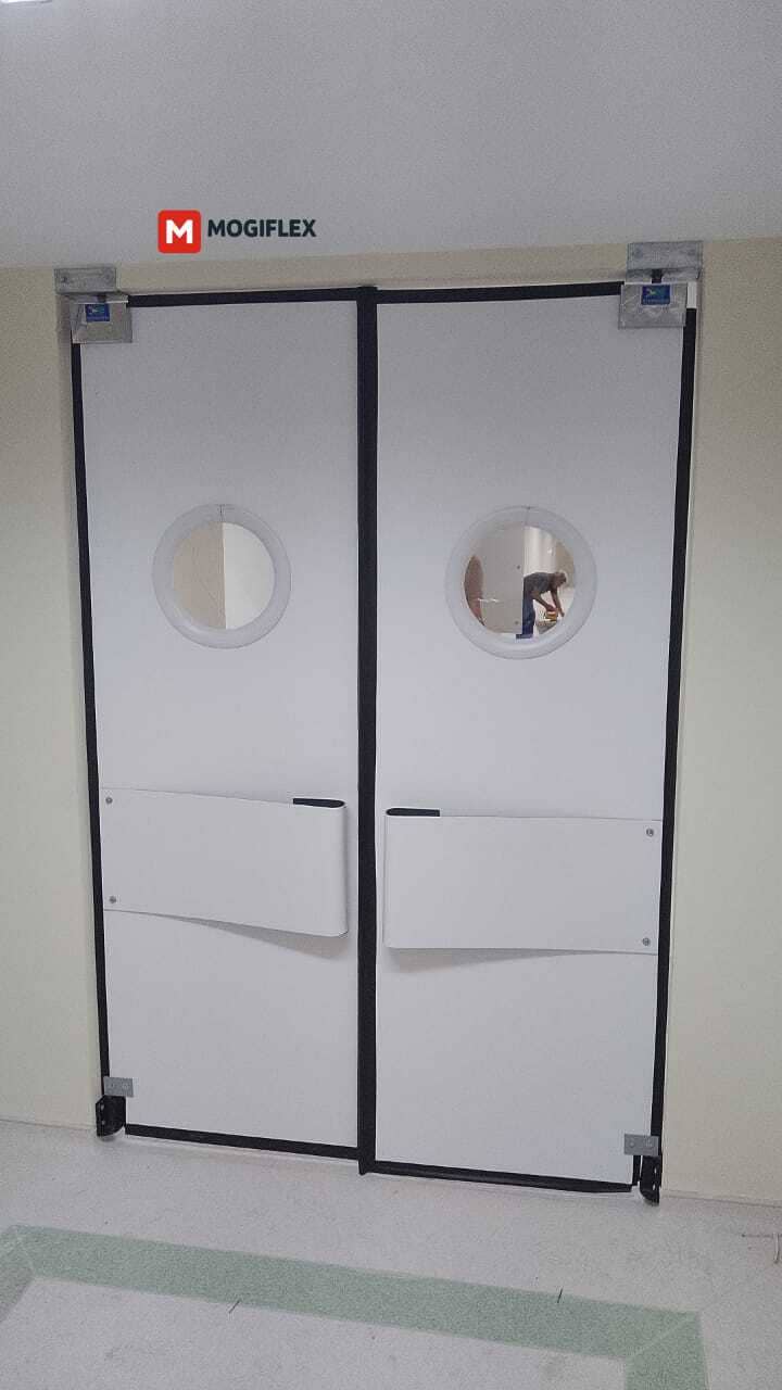 Portas de ABS - Instalação em laboratório